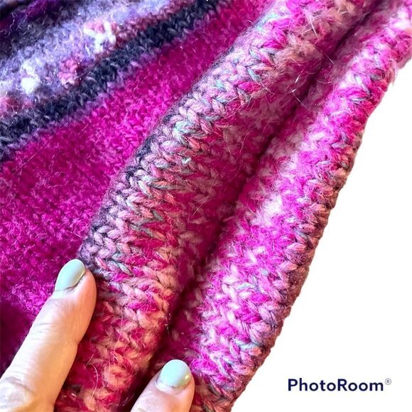 NB Artist Woven Clutch - One of a Kind - Picture 4 of 6